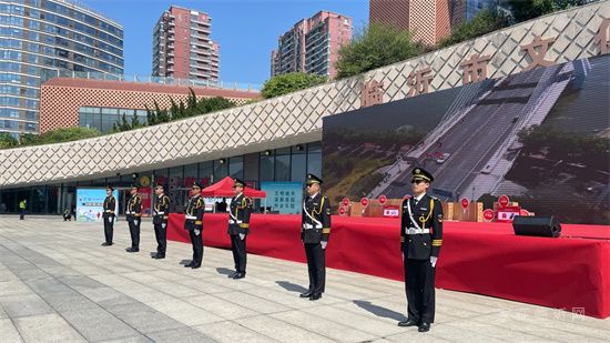 臨沂市第十三屆全民健身運(yùn)動(dòng)會(huì)開幕式暨“房源集團(tuán)杯”第七屆萬人健步行活動(dòng)圓滿舉